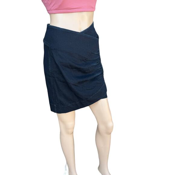 New Citizens of Humanity Alexis Dark Wash Ruched Lightweight Denim Mini Skirt 25 - Picture 1 of 9